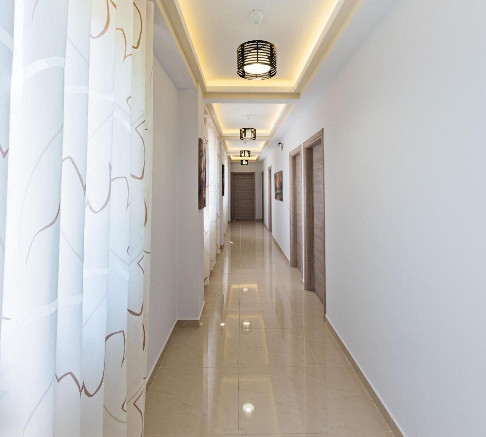 The City Gate Hotel Sarandë Exterior foto